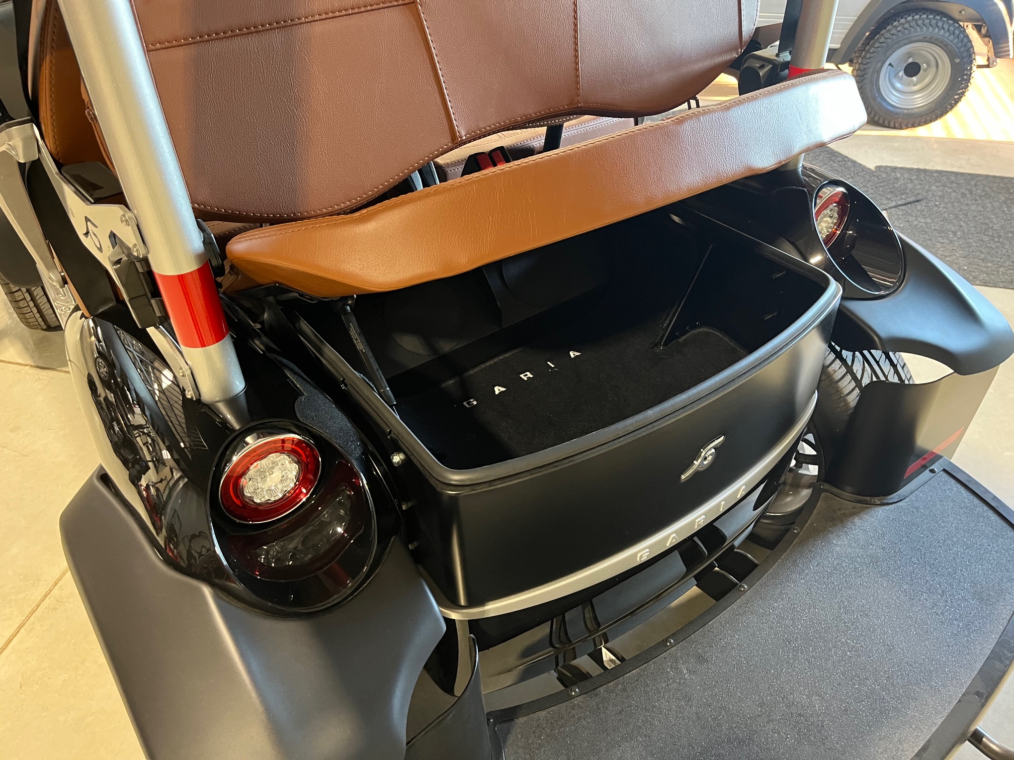 2023 Club Car Garia 2+2