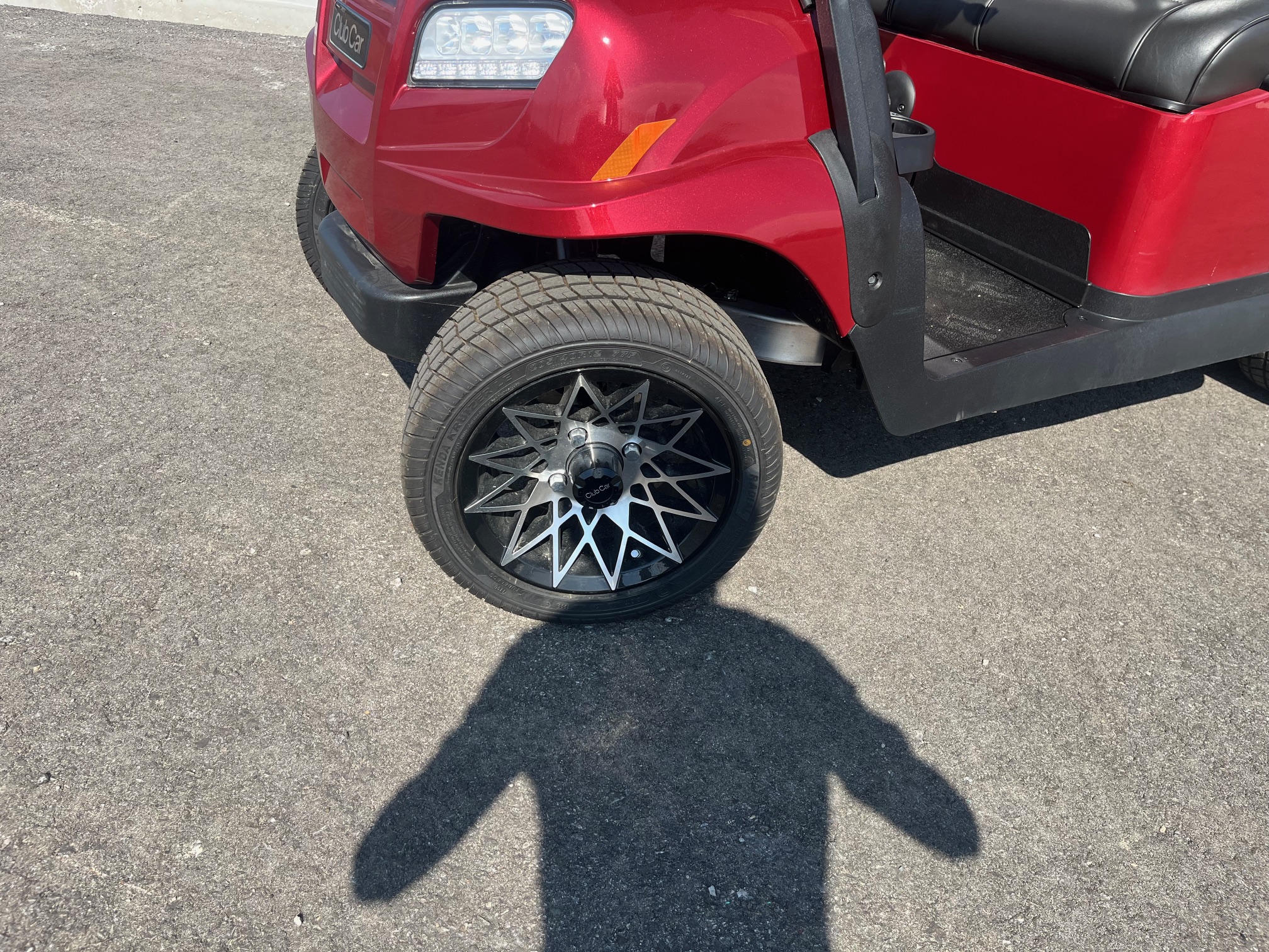 2023 Club Car Onward Gas EFI 429CC Red Non lifted BQ2346-480165 - Image 5