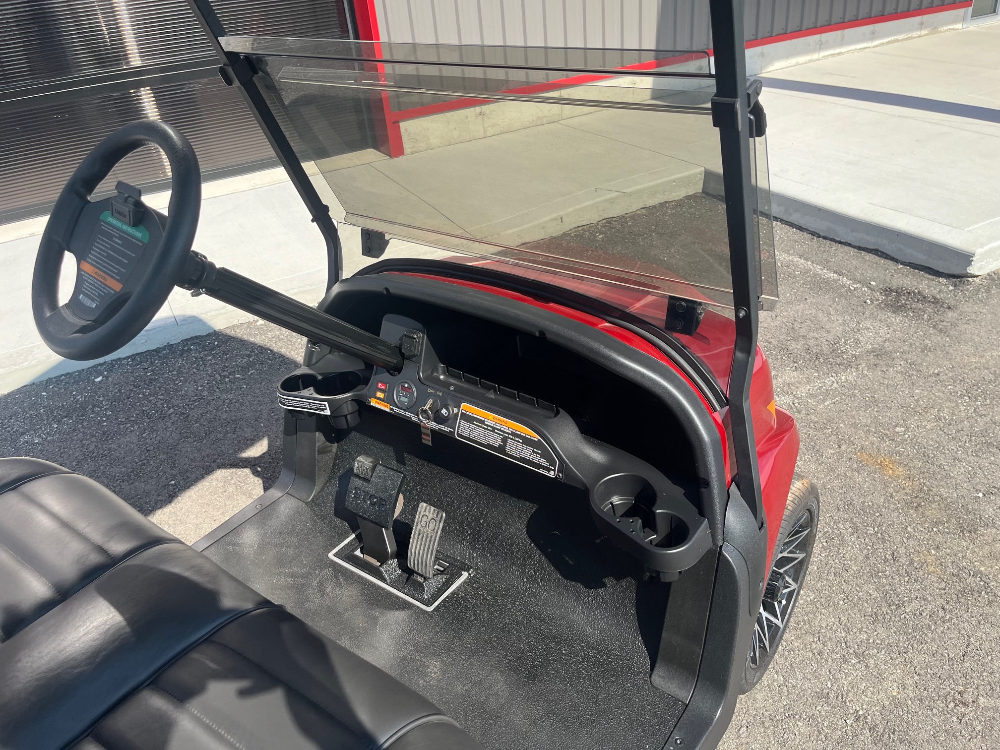 2023 Club Car Onward Gas EFI 429CC Red Non lifted BQ2346-480165 - Image 10