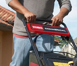 Toro 21 in (53 cm) Heavy Duty Self-Propelled BBC Kawasaki 22298 - Image 6