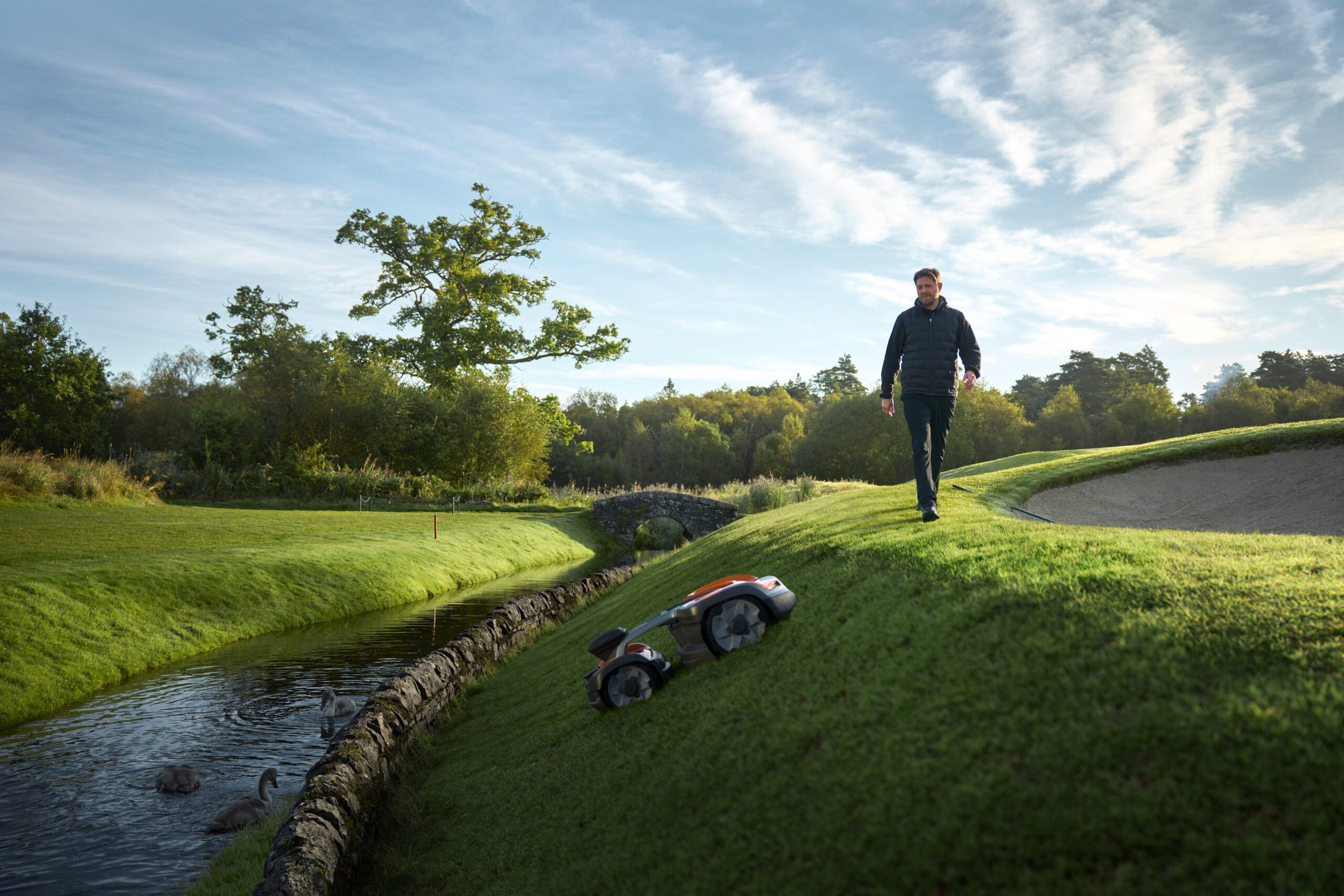 Husqvarna Automower 535 AWD Robotic Mower with EPOS 1.2 Acre (970745505) - Image 6