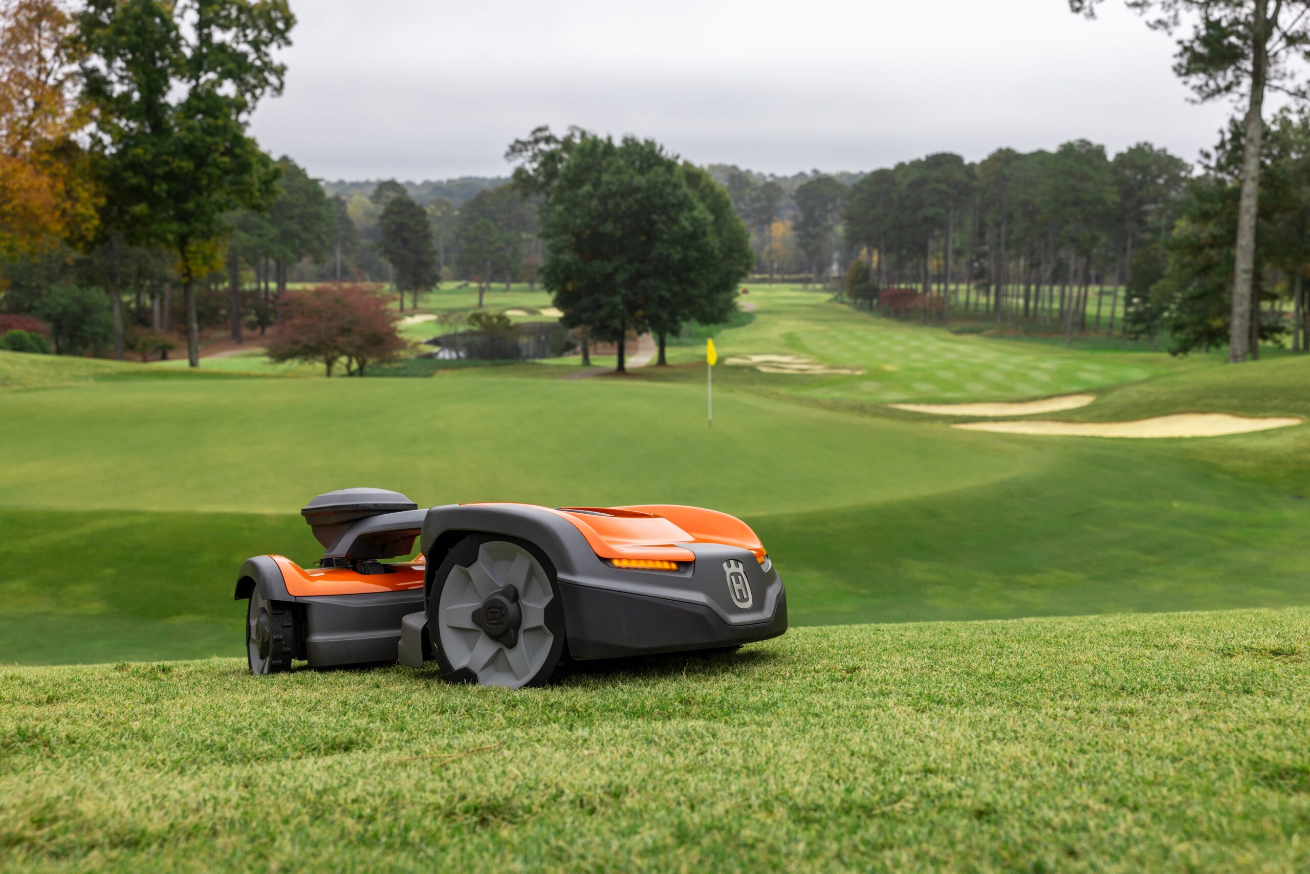 Husqvarna Automower 535 AWD Robotic Mower with EPOS 1.2 Acre (970745505) - Image 2