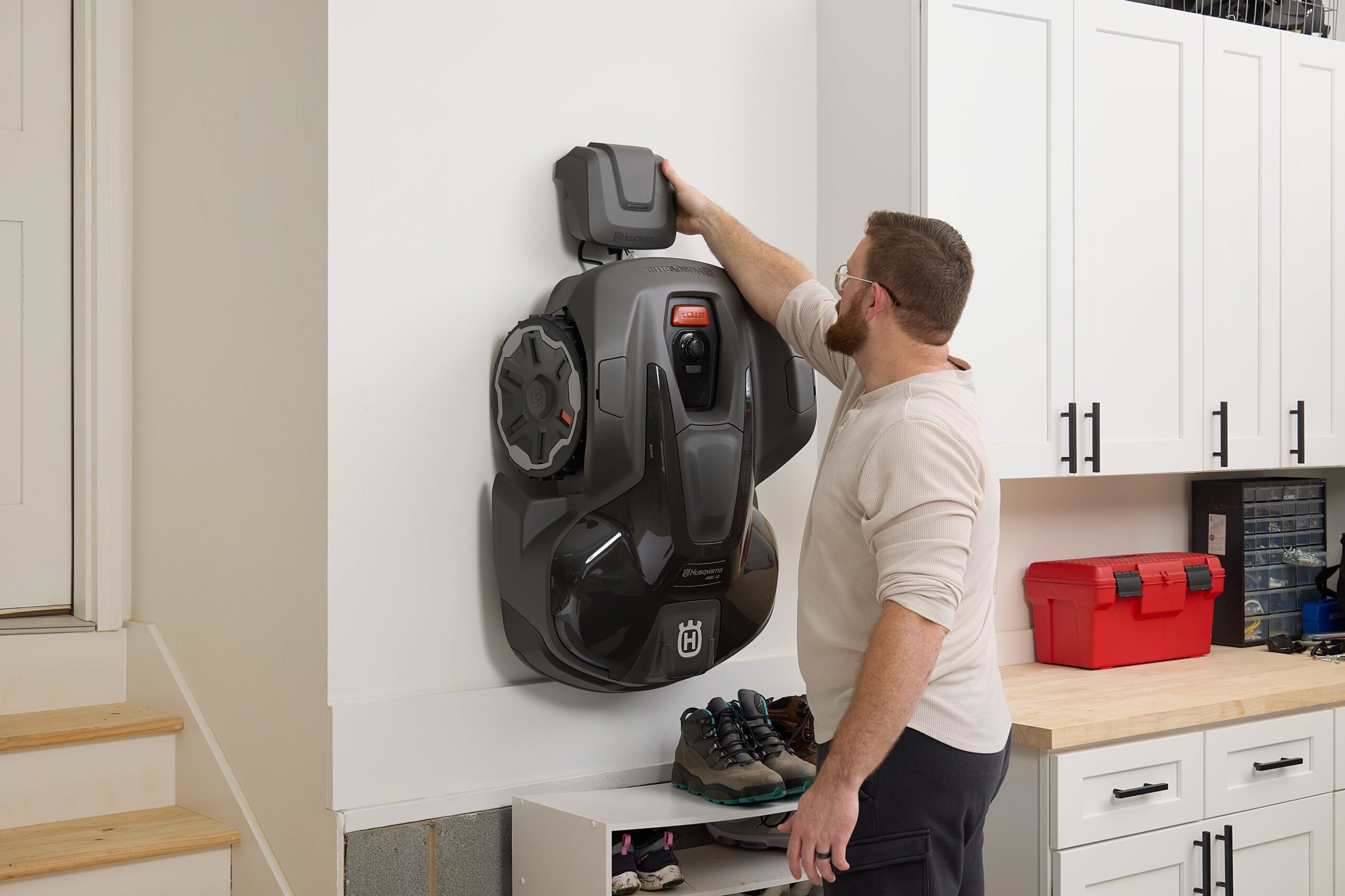 Husqvarna Automower 420 IQ Robotic Lawn Mower with EPOS 1 Acres (970727501) - Image 11