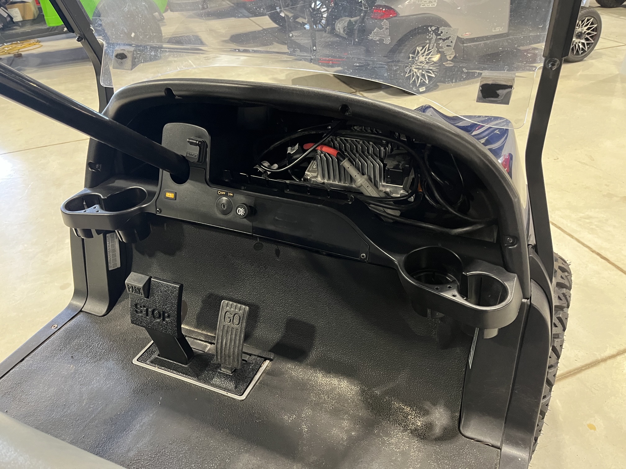 2018 Club Car Tempo Lifted 48V Electric 4 Passenger Golf Cart
