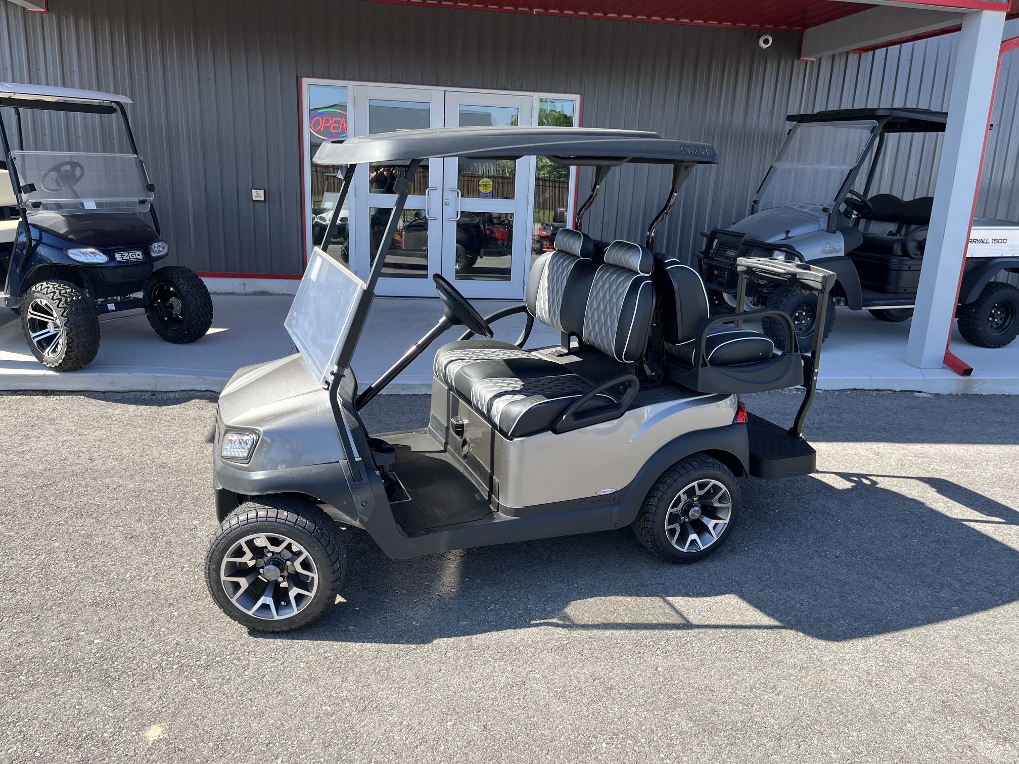 2022 Club Car Tempo Lithium 4 Passenger Golf Cart
