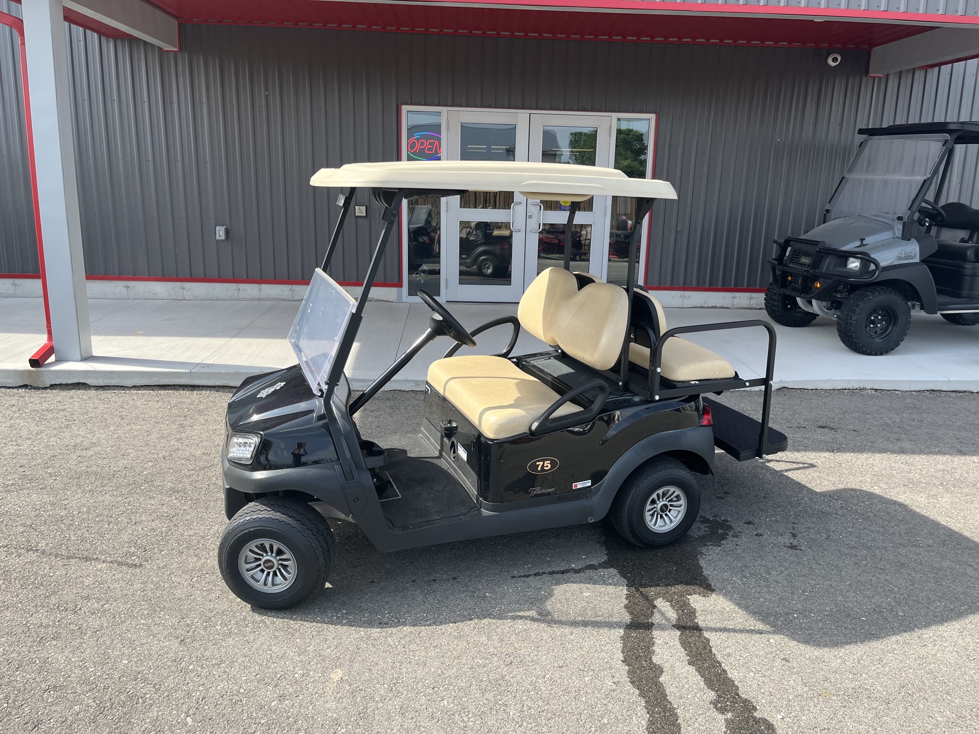 2021 Club Car Tempo 48V Electric 4 Passenger Black Golf Cart