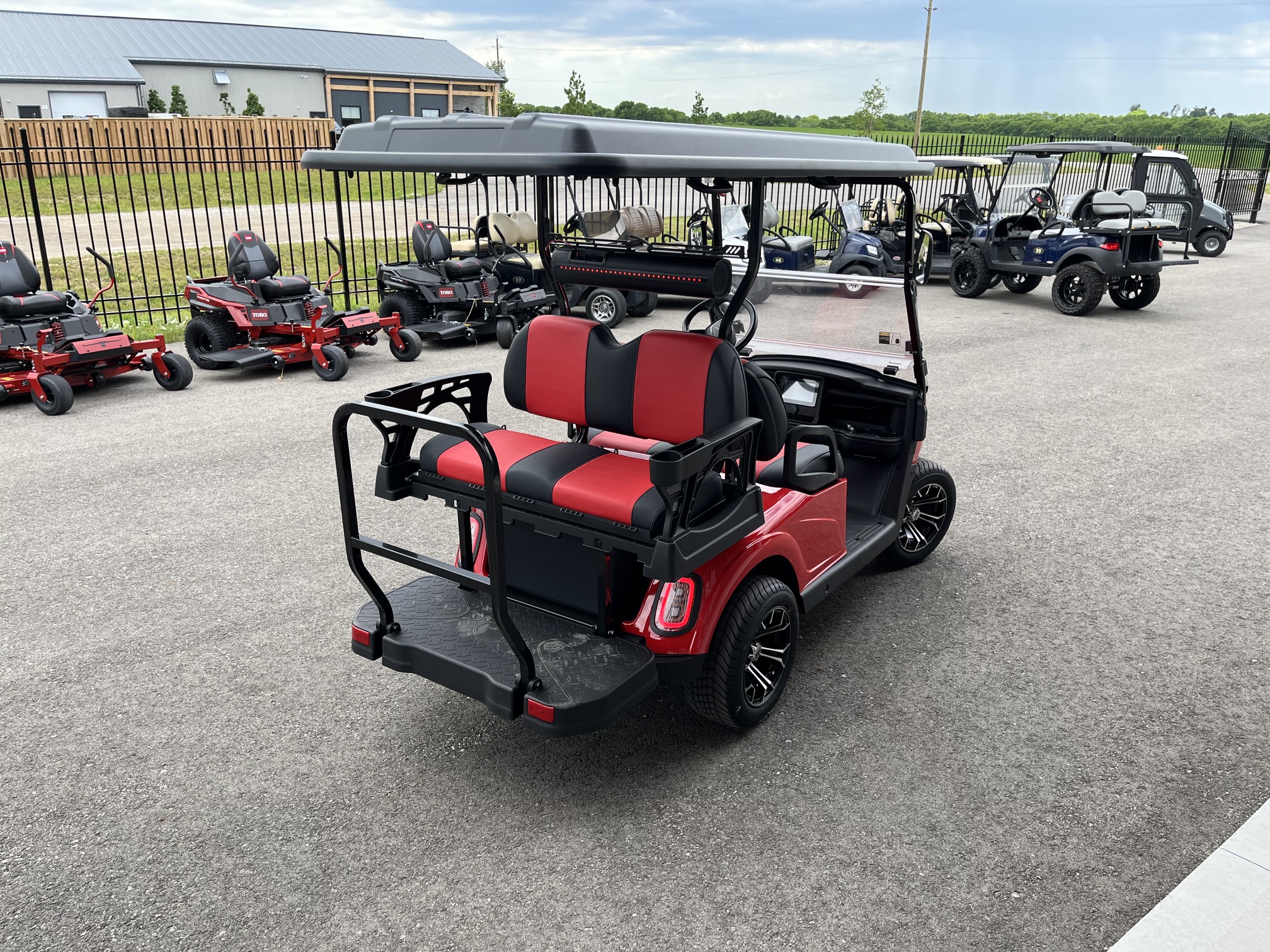 2026 Madjax E Series Lithium 4 Passenger Golf Cart