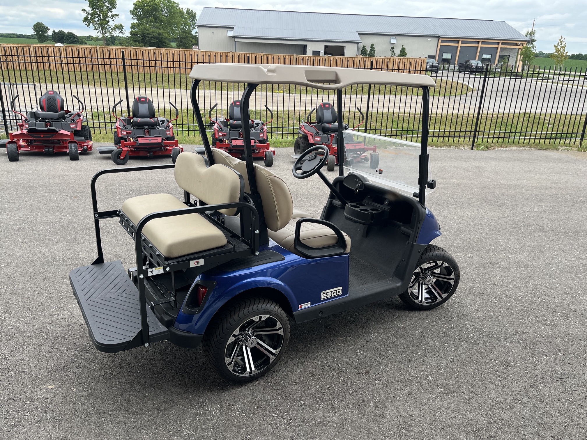 2018 EZGO RXV Lithium 4 Passenger Golf Cart