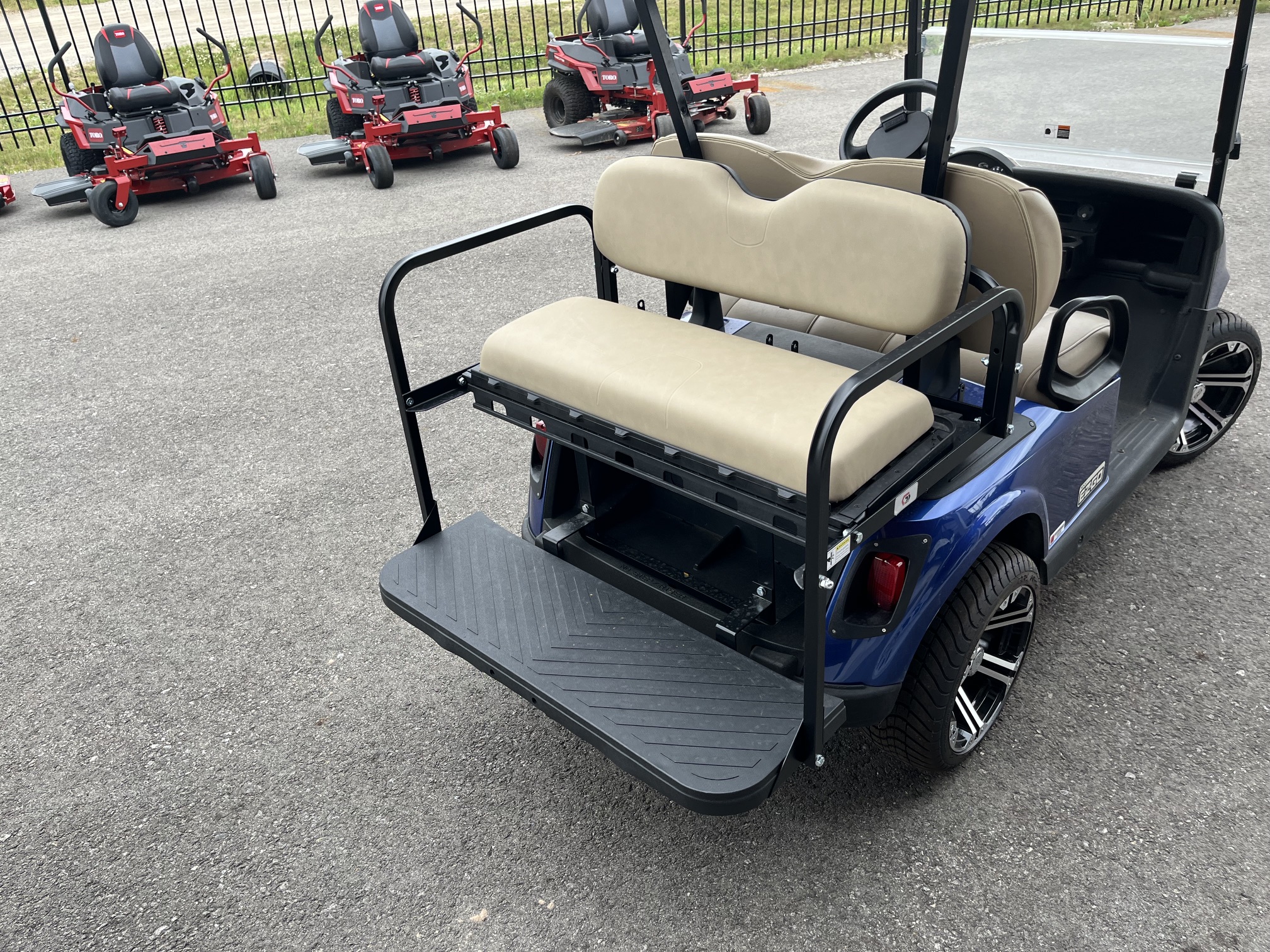2018 EZGO RXV Lithium 4 Passenger Golf Cart