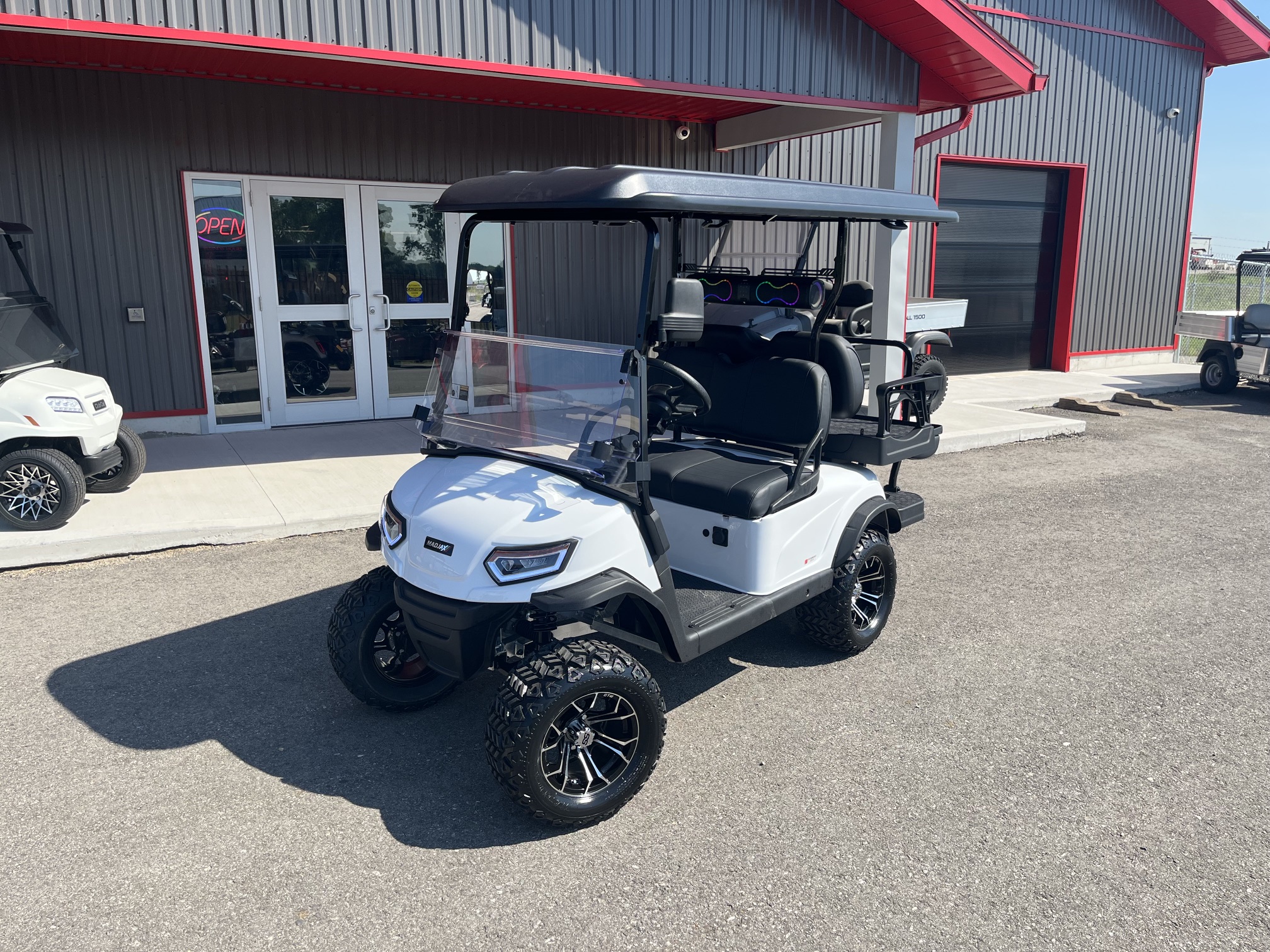 2026 Madjax E Series Aspen White Lithium 4 Passenger Golf Cart