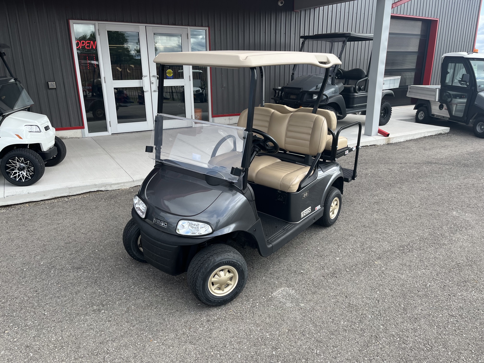 2018 EZGO RXV Lithium 4 Passenger Golf Cart