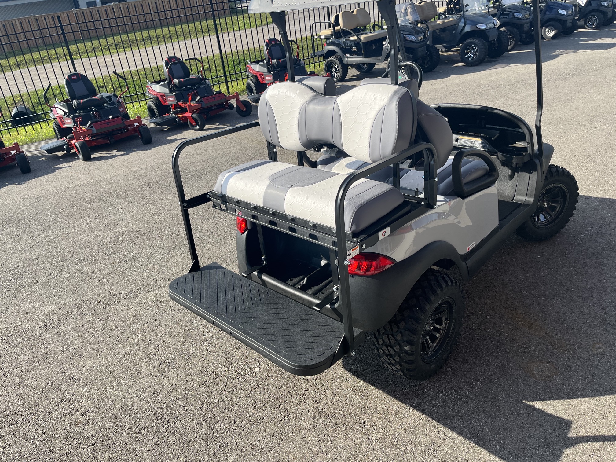 2017 Club Car Precedent Gas EFI Lifted 4 Passenger Golf Cart Grey SL1730-818140 - Image 9