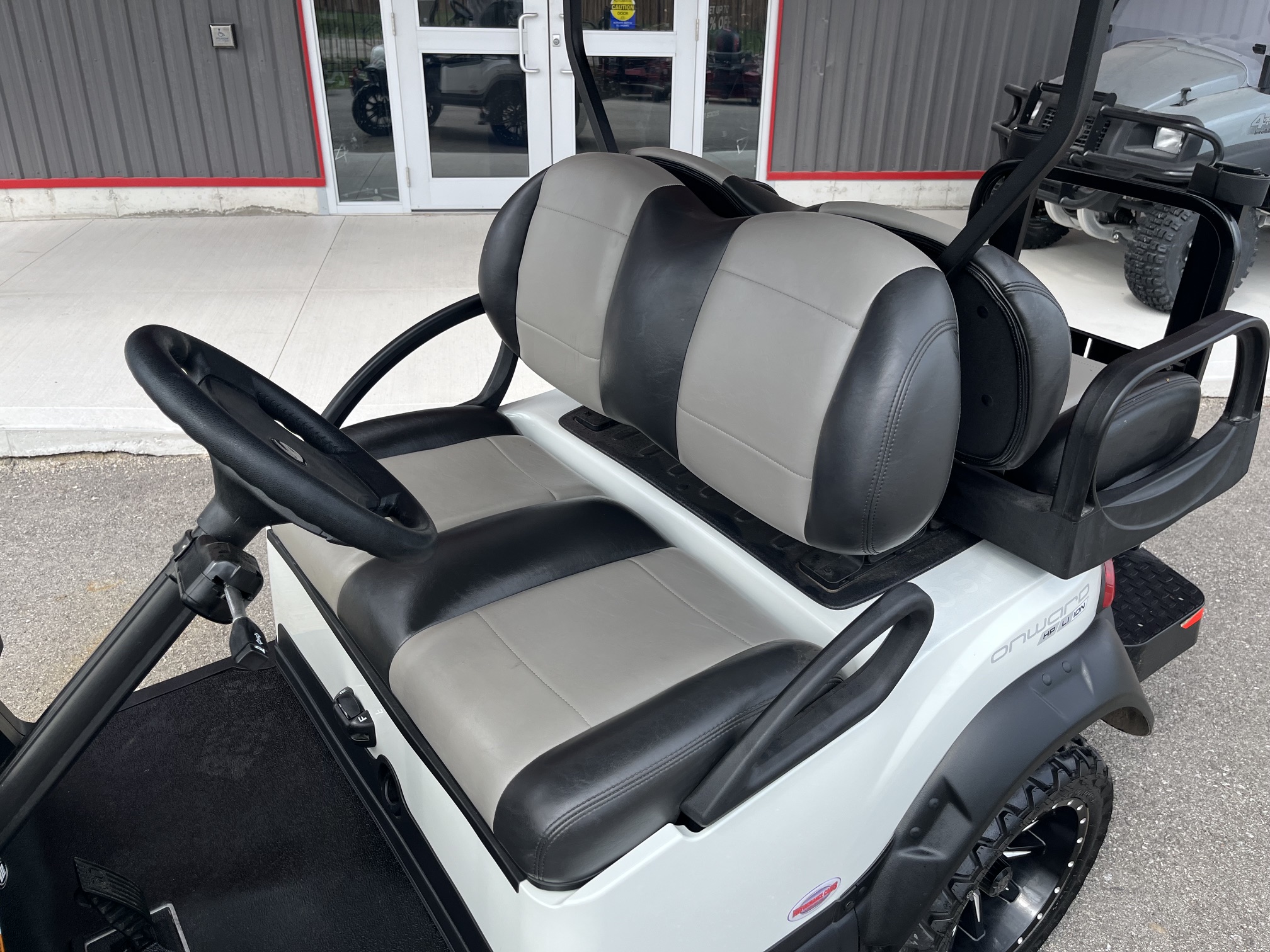 2025 Demo Club Car Onward HP Lithium Lifted 4 Passenger Glacier White DM2517-650140 - Image 6
