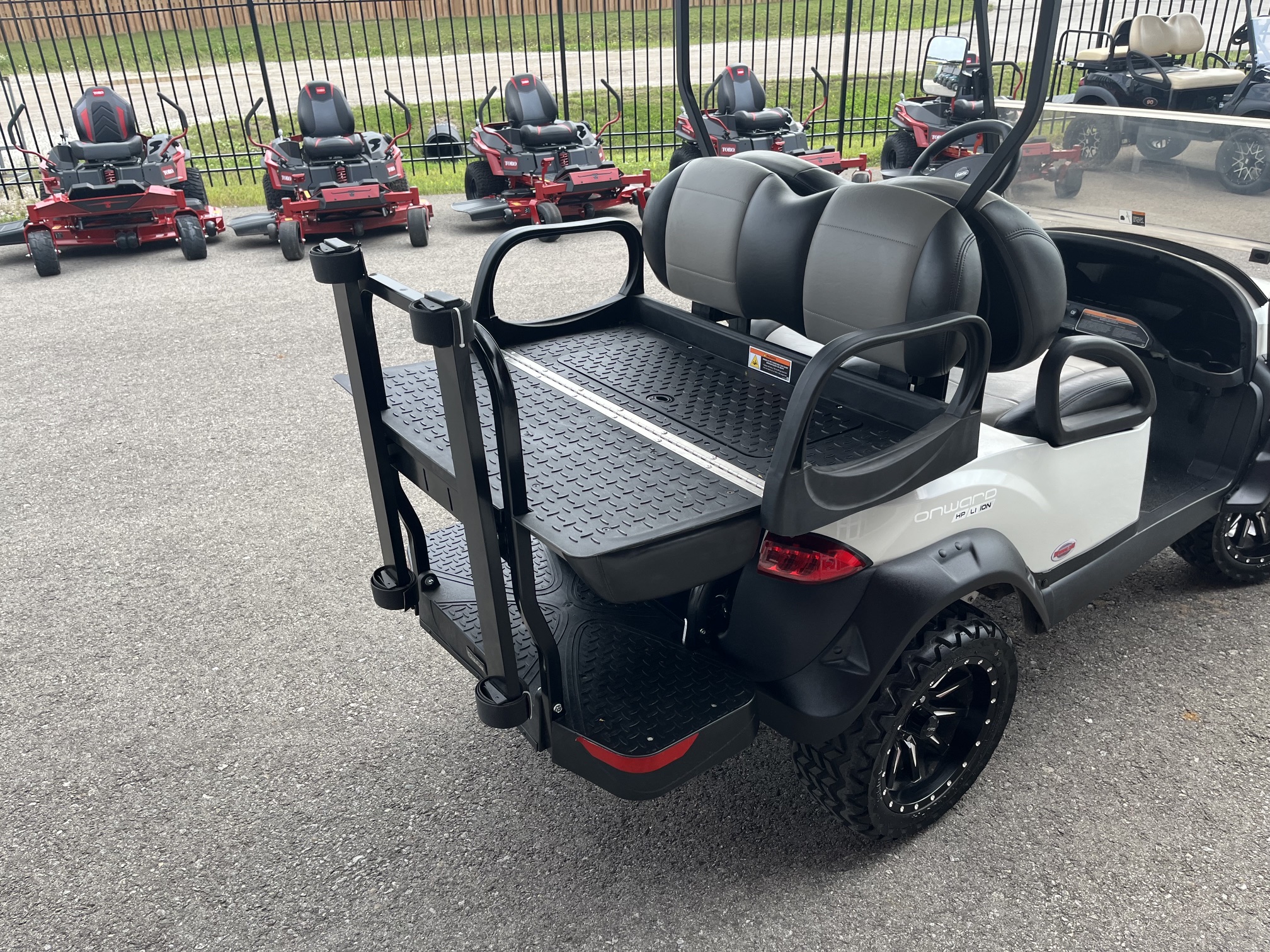 2025 Demo Club Car Onward HP Lithium Lifted 4 Passenger Glacier White DM2517-650140 - Image 10