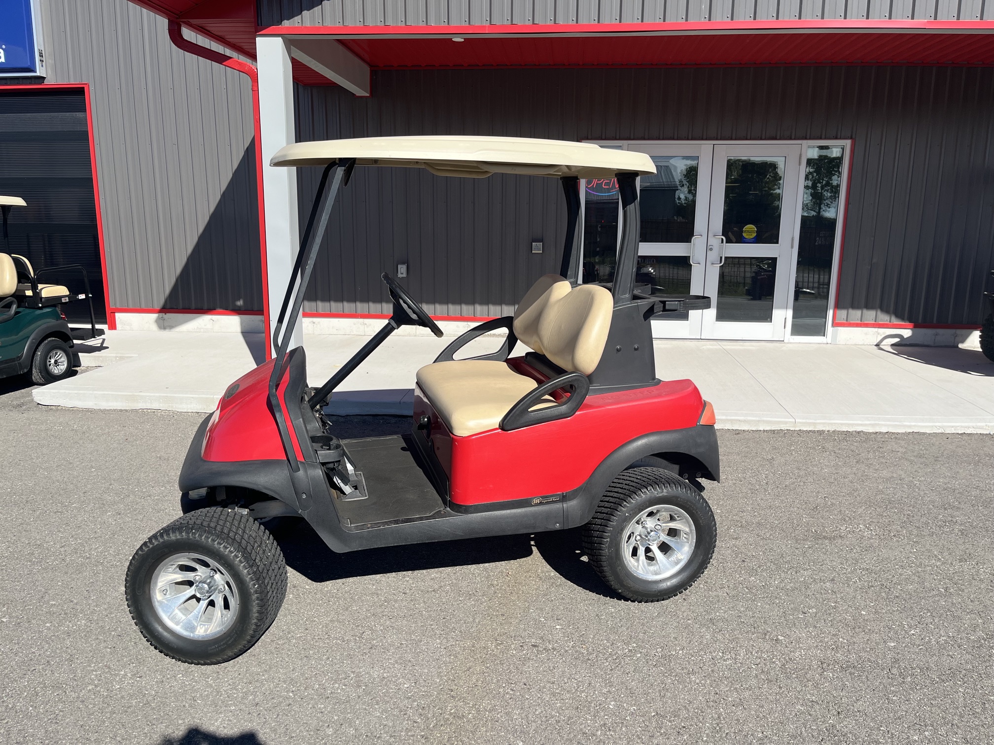2007 Club Car Precedent Gas Carbureted Lifted 2 Passenger Golf Cart