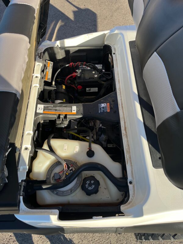 2019 Club Car Tempo Lifted 4 Passenger Golf Cart