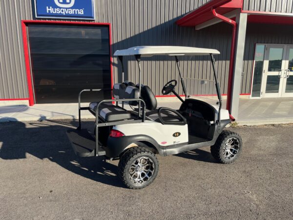 2019 Club Car Tempo Lifted 4 Passenger Golf Cart