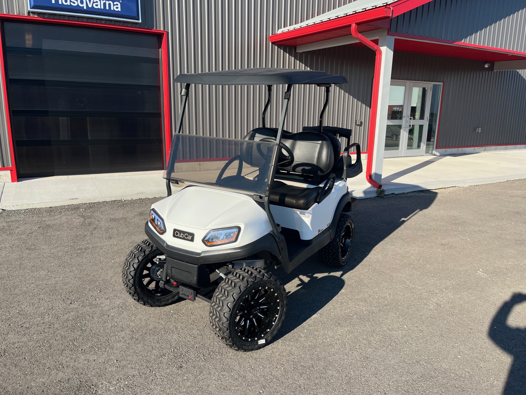 IMG_8480 2025 Club Car Tempo Golf Cart Gas EFI Lifted 4 Passenger