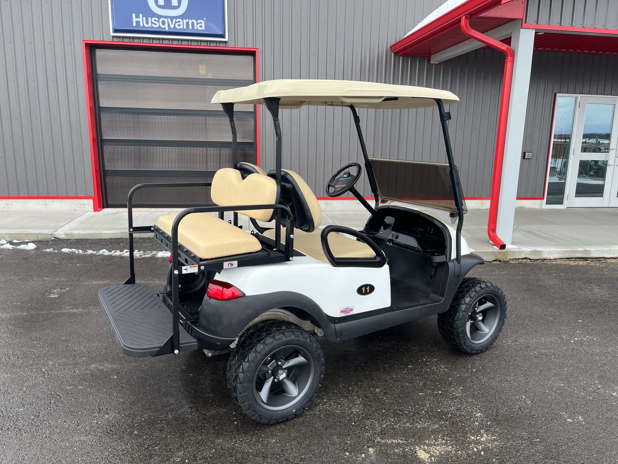 IMG_8571 2017 Club Car Precedent Gas EFI Lifted 4 Passenger