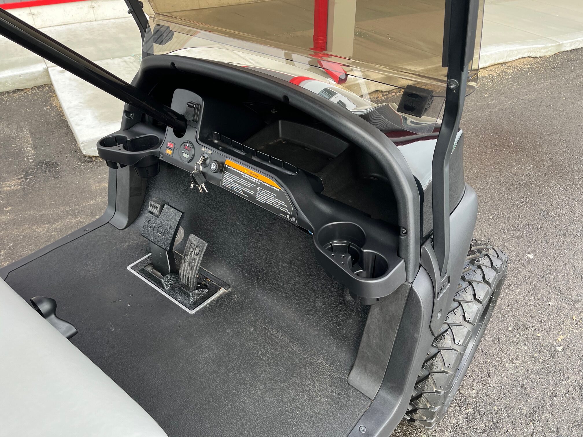 IMG_8596 2025 Club Car Tempo Golf Cart Gas EFI Lifted 4 Passenger