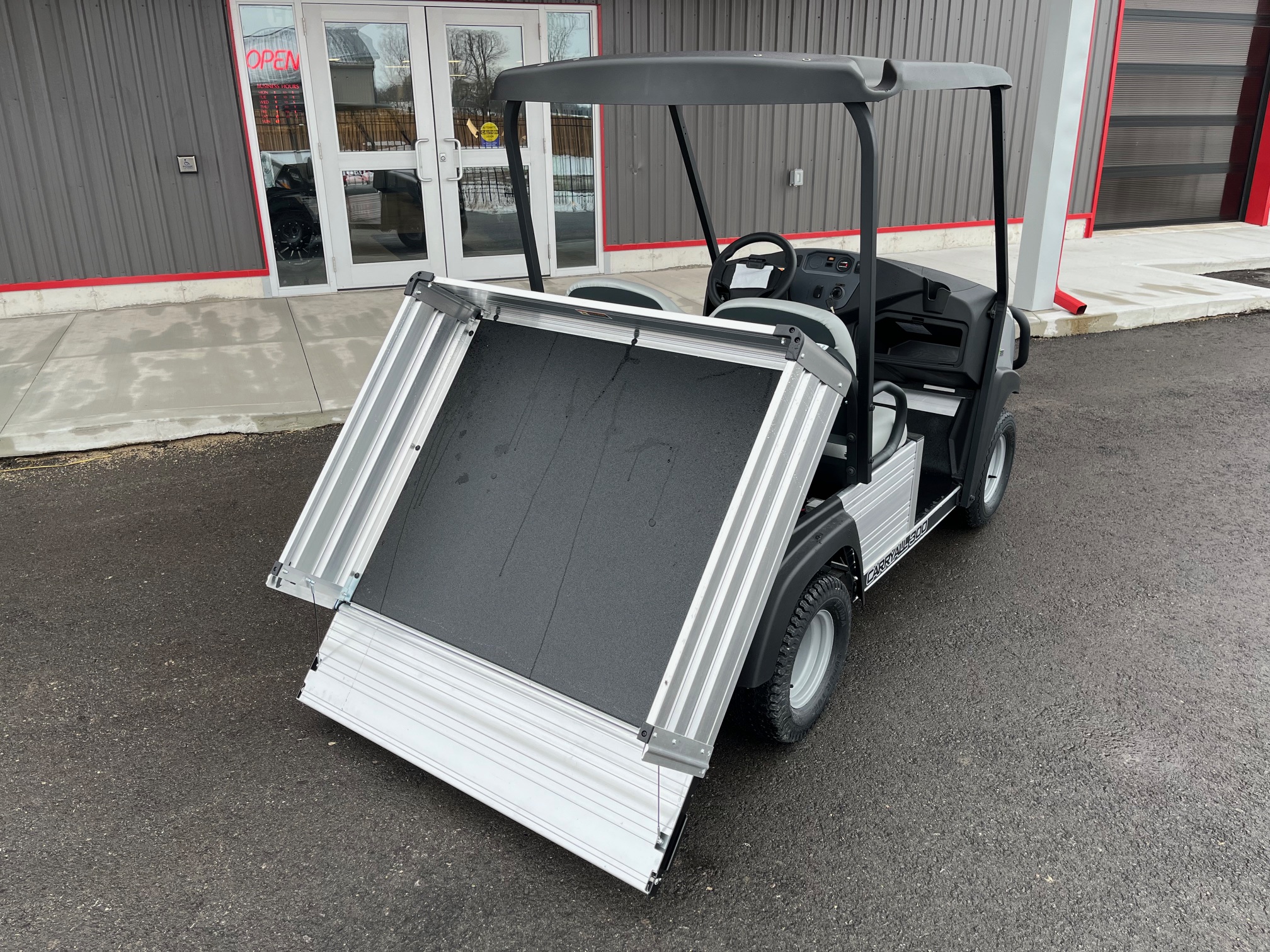 IMG_8621 2026 Carryall 300 48V Electric Utility Golf Cart