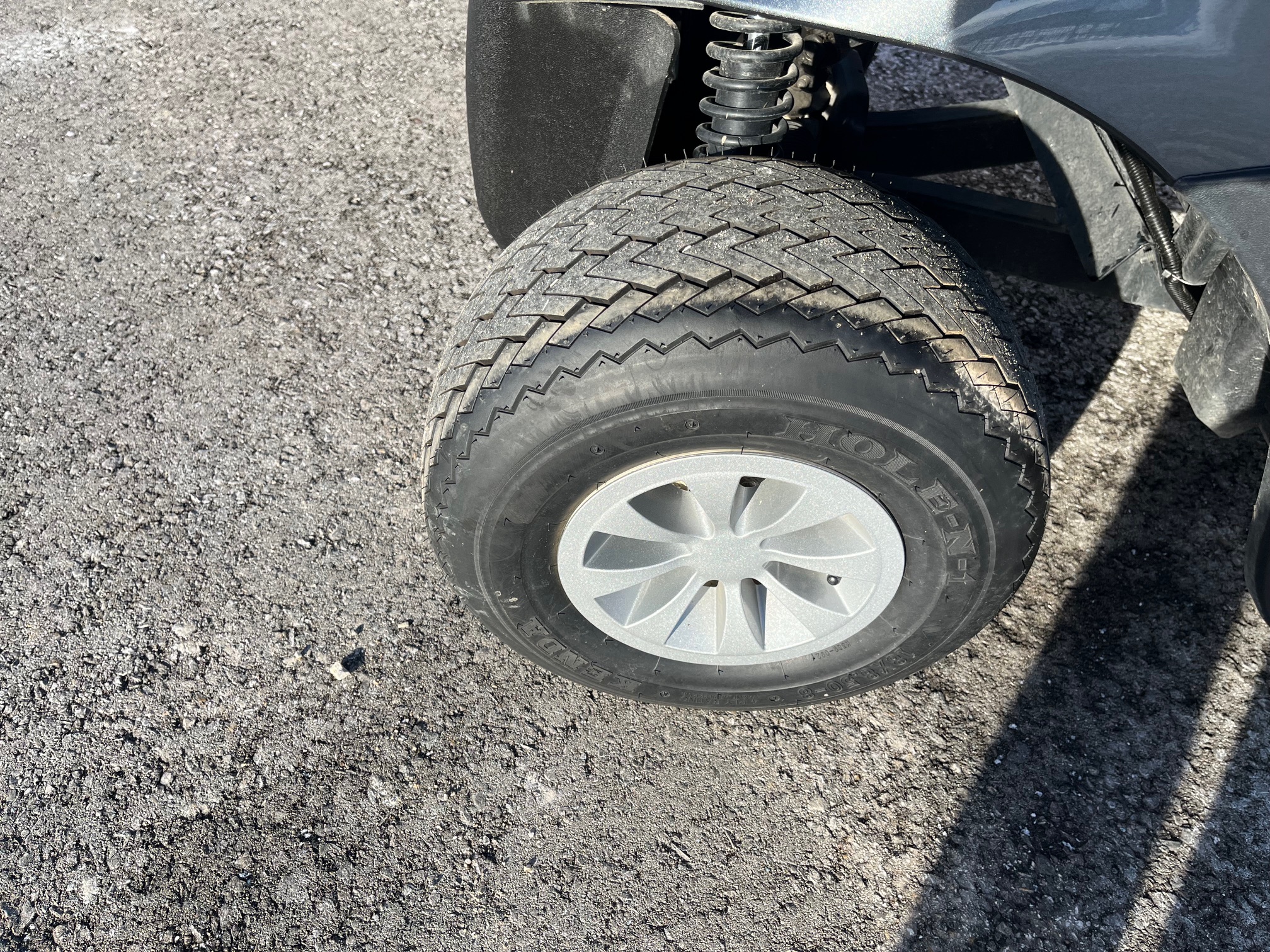 IMG_8916 2022 EZGO RXV Lithium Grey 4 Passenger Electric Golf Cart