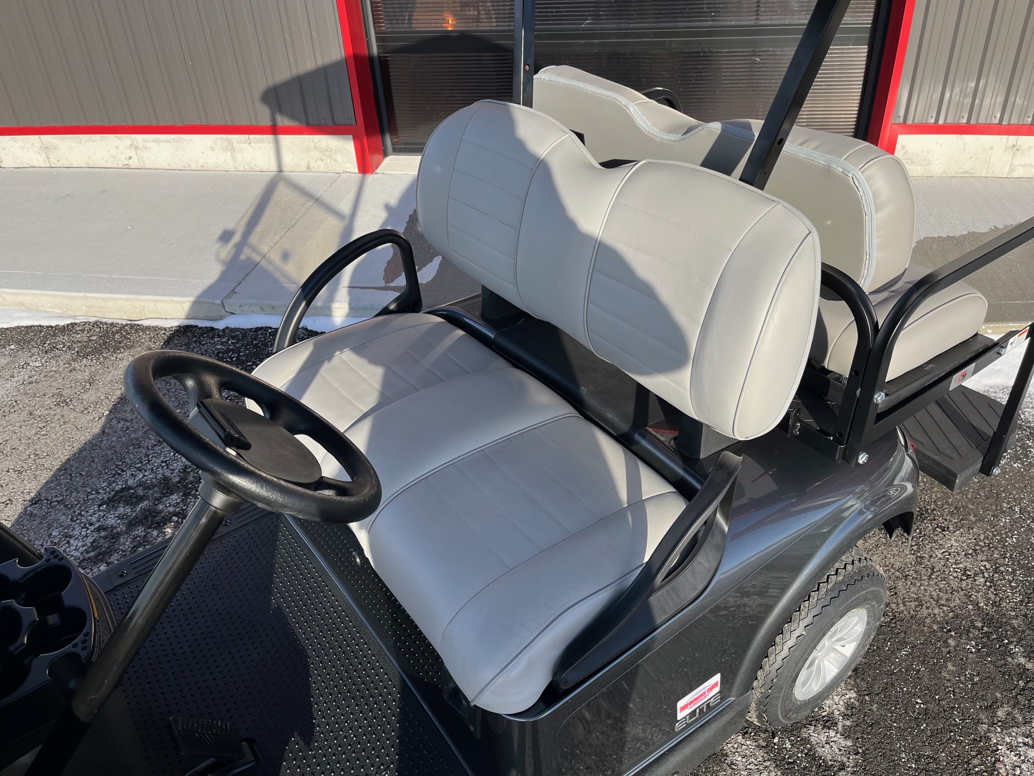 IMG_8917 2022 EZGO RXV Lithium Grey 4 Passenger Electric Golf Cart